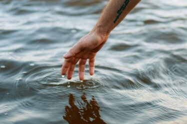 Rüyada Su Görmek - Bilinçaltınızın Size Fısıldadıkları görseli 3