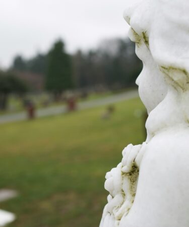 Rüyada Ölmüş Birini Görmek Bilinçaltımızdan Gelen Gizemli Ziyaretler görseli 3