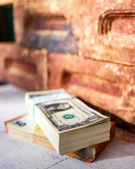 Rüyada Para Görmek Tüm Sırları ve Gizli Yorumları